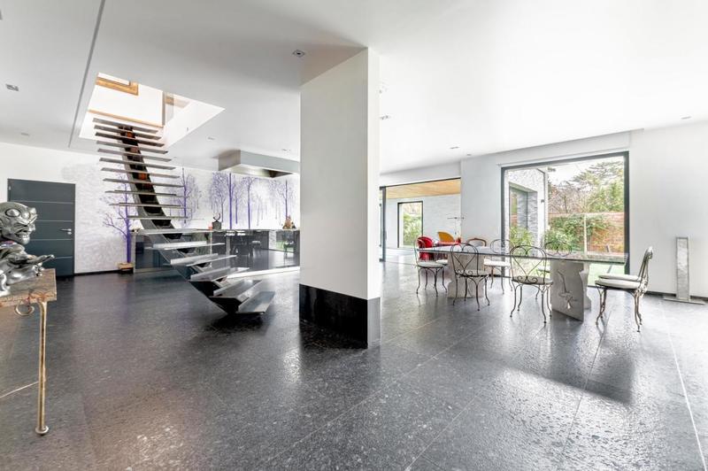 Maison d'architecte - 325 m² - 7 pièces