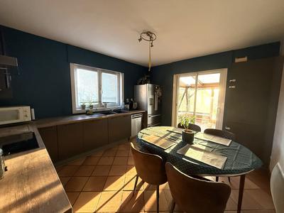 Maison - 200 m² - 6 pièces