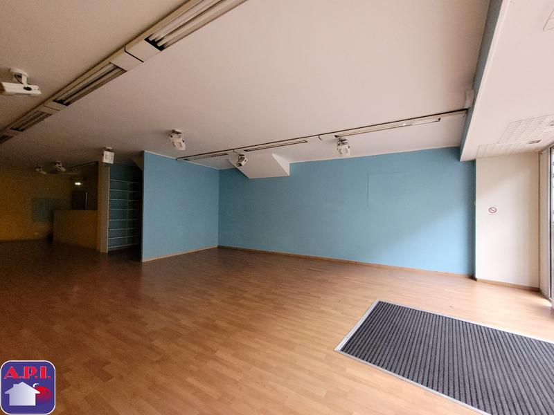 Local d'activités - 104 m² - 2 pièces