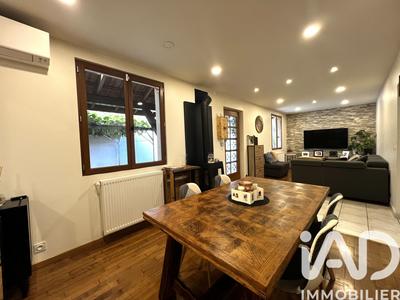 Maison - 91 m² - 6 pièces