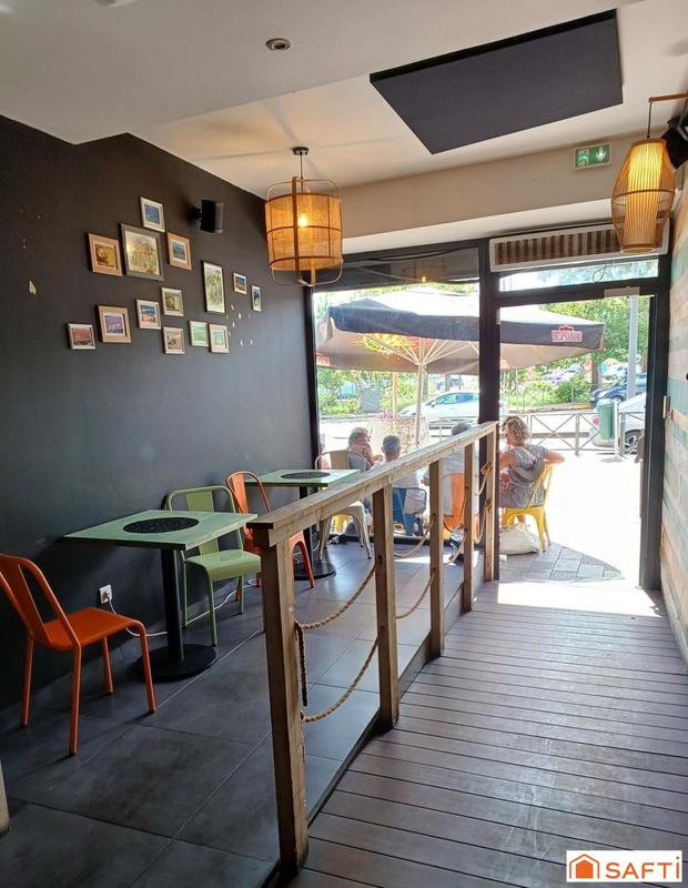 Local commercial - 380 m² - 9 pièces