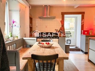 Maison - 200 m² - 7 pièces