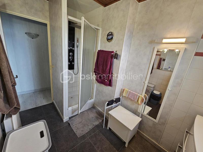 Maison traditionnelle - 105 m² - 4 pièces