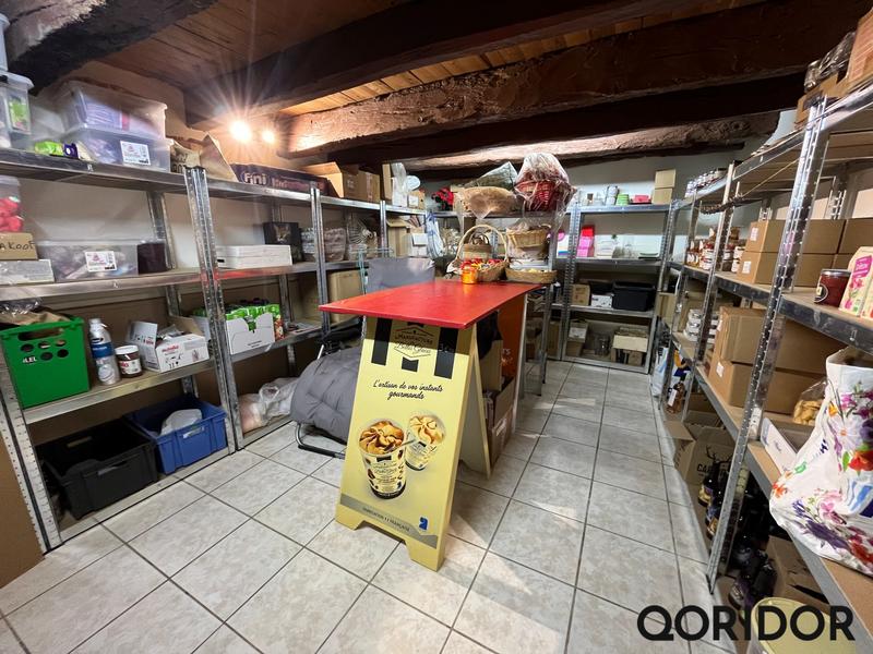 Fonds de commerce - Magasins - 61 m²