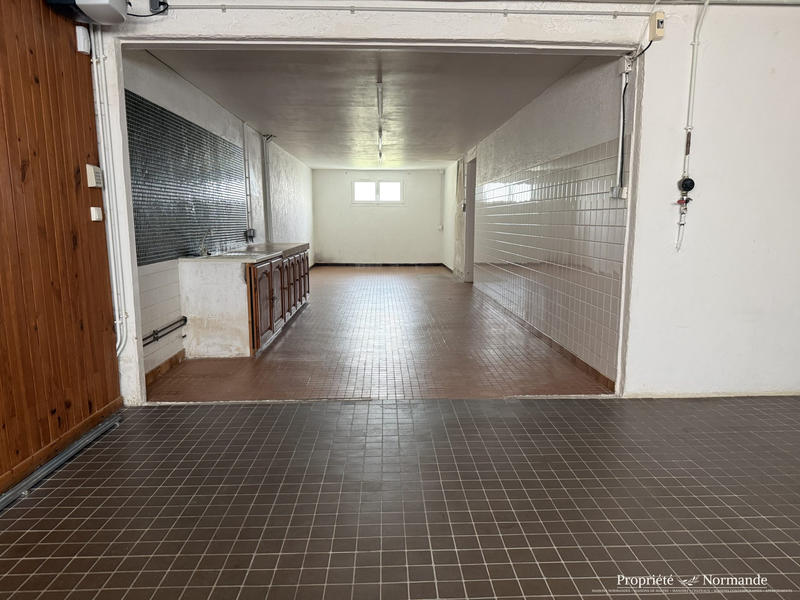 Maison traditionnelle - 200 m² - 7 pièces