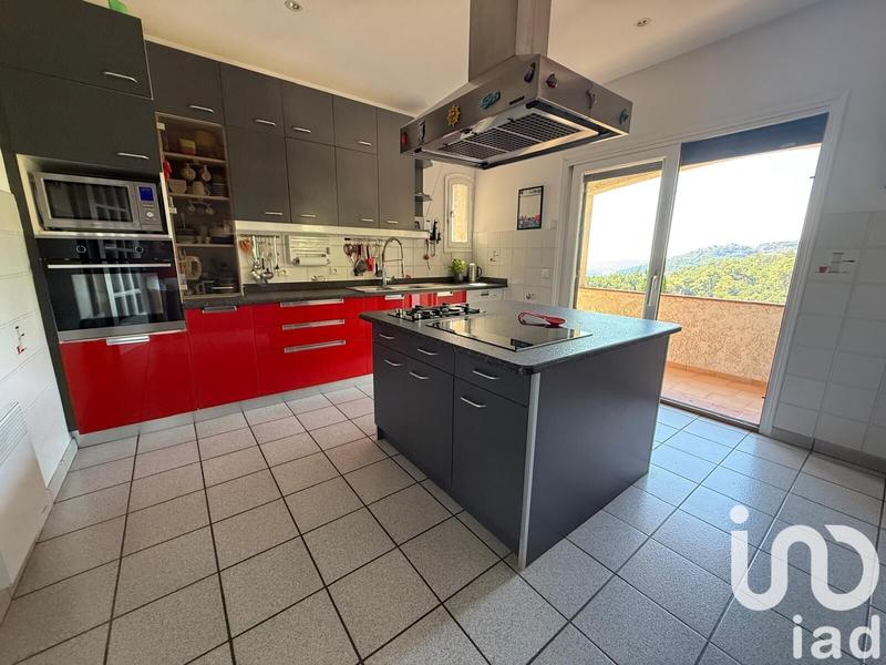 Maison - 171 m² - 6 pièces