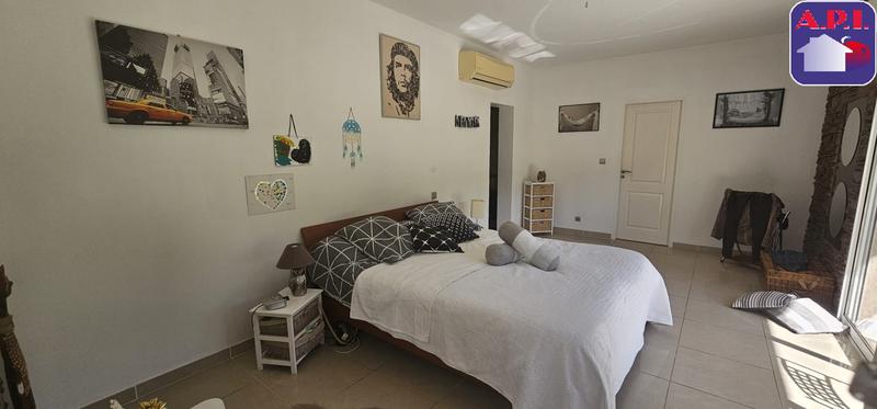 Maison - 180 m² - 4 pièces