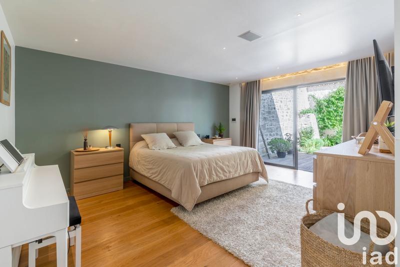 Maison - 207 m² - 4 pièces