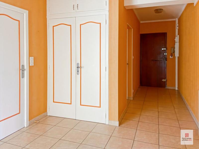 Appartement - 85 m² - 5 pièces