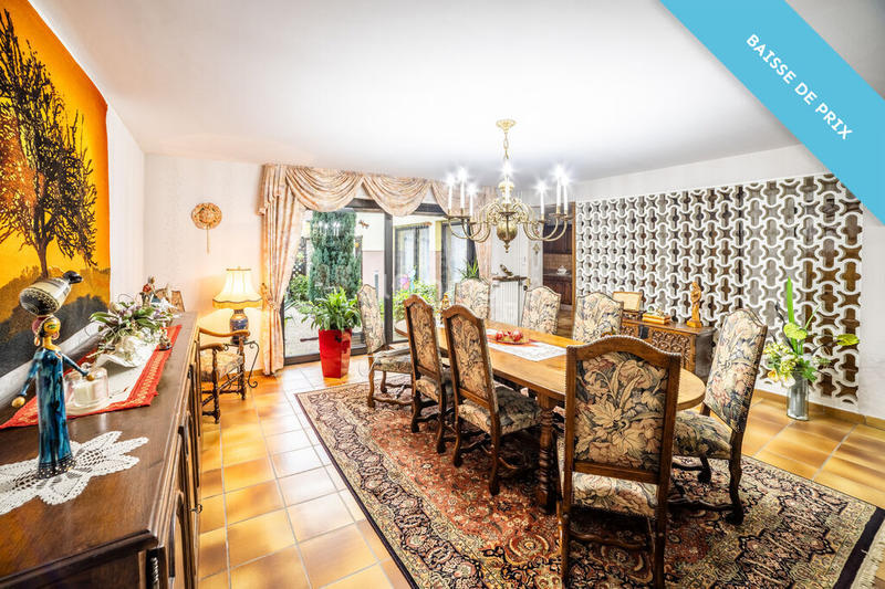 Maison - 270 m² - 5 pièces