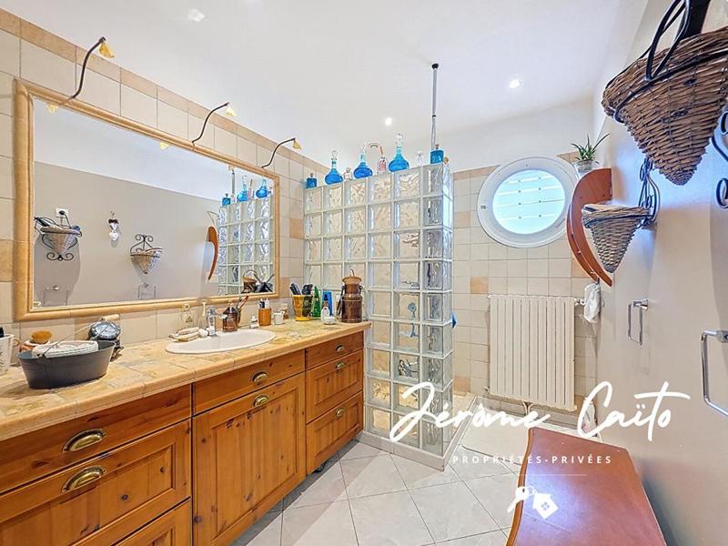 Maison - 162 m² - 7 pièces