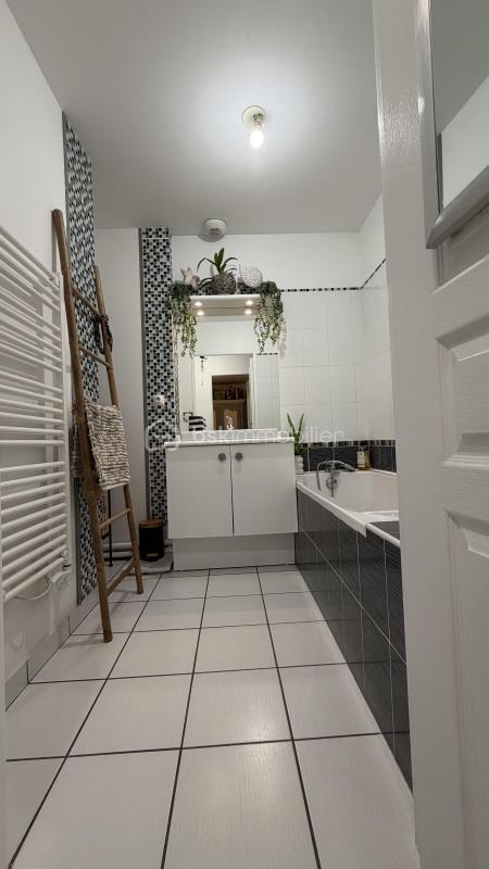 Appartement - 103 m² - 3 pièces