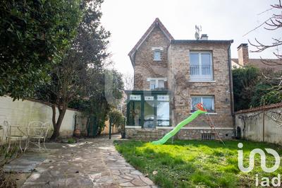 Maison - 164 m² - 7 pièces