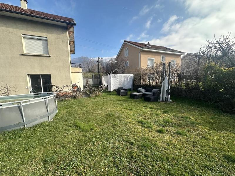 Maison - 224 m² - 6 pièces