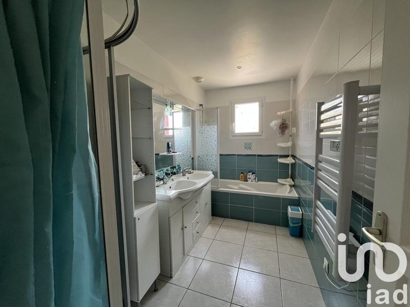 Maison - 94 m² - 5 pièces