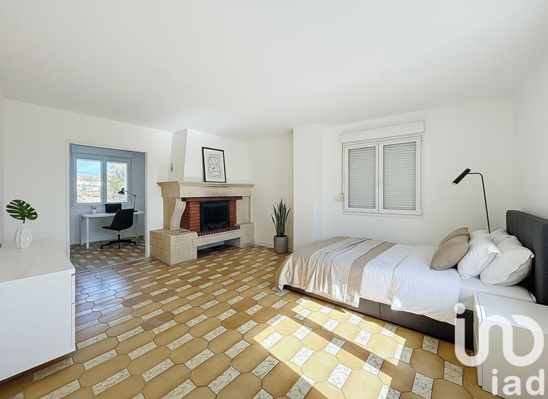 Maison - 183 m² - 5 pièces