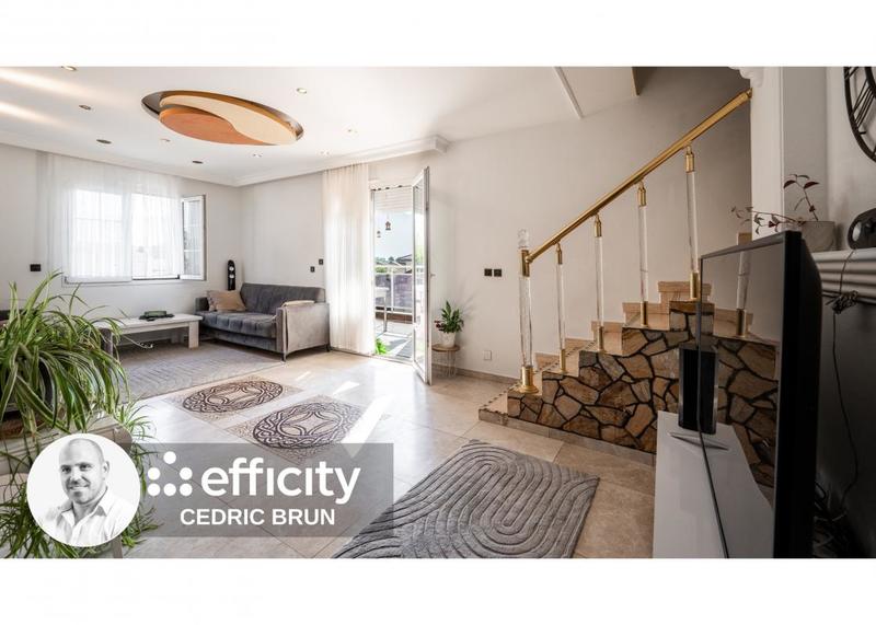 Appartement - 146 m² - 7 pièces