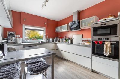 Maison - 135 m² - 6 pièces