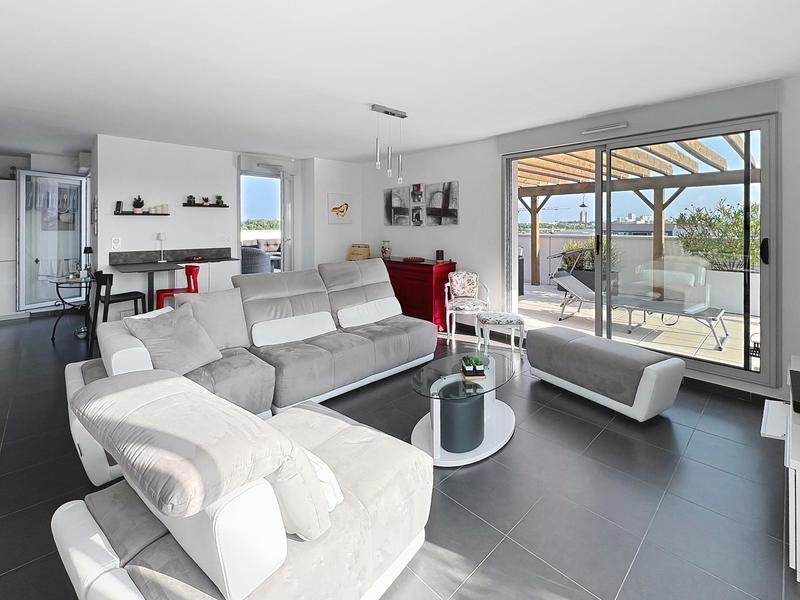 Appartement - 130 m² - 5 pièces