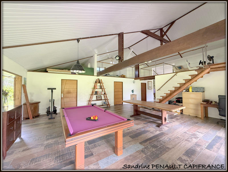 Maison - 194 m² - 4 pièces