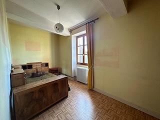 Maison de village - 100 m² - 4 pièces