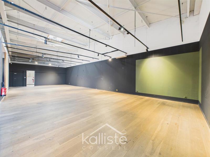 Local commercial - 437 m²