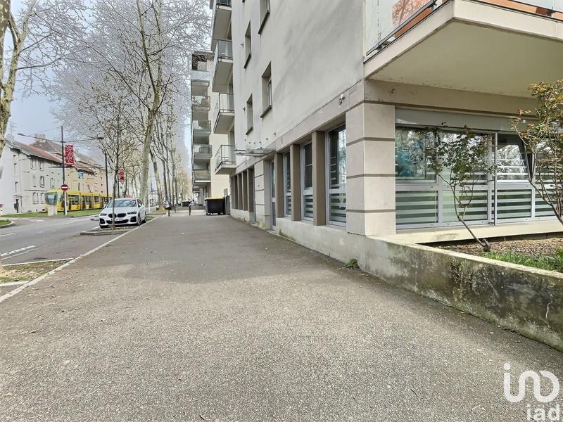 Local commercial - 181 m²