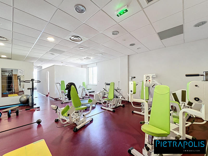 Maison - 234 m² - 6 pièces