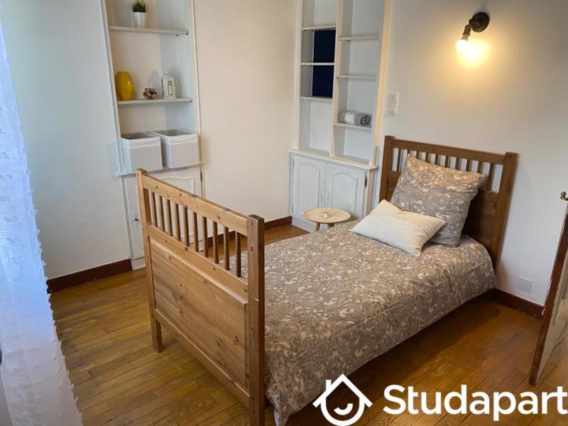 Chambre - 10 m² - 1 pièce