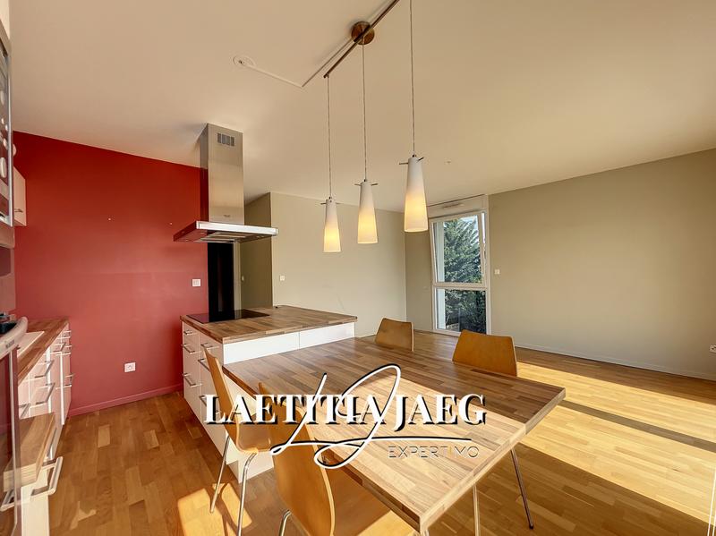 Appartement - 64 m² - 3 pièces