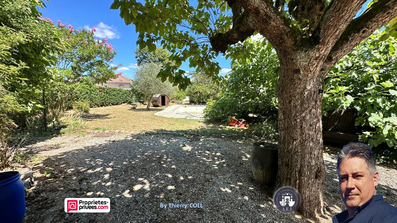 Maison - 215 m² - 7 pièces