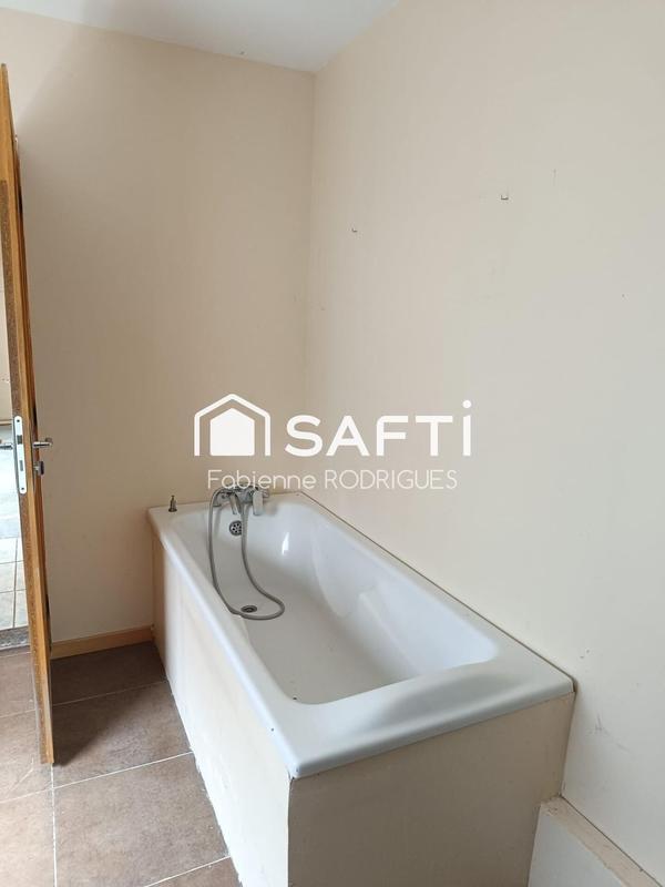 Maison - 150 m² - 8 pièces