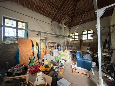 Maison - 300 m² - 4 pièces