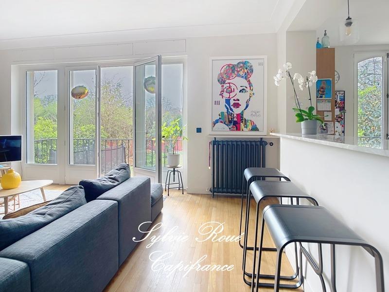 Maison - 430 m² - 12 pièces