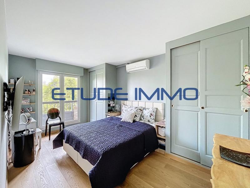 Appartement - 80 m² - 3 pièces