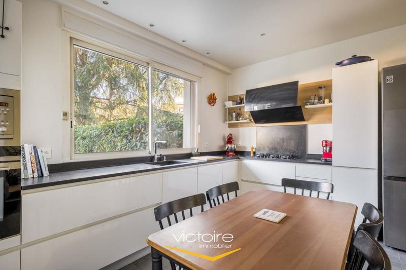 Maison - 170 m² - 7 pièces