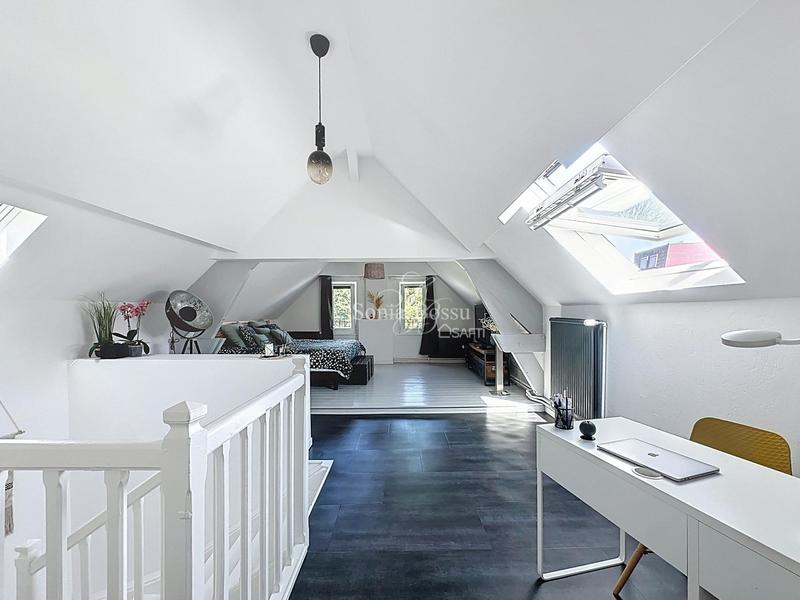 Maison - 195 m² - 7 pièces