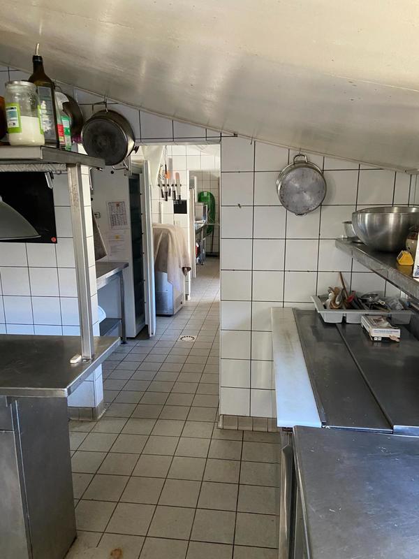 Local commercial - 685 m²