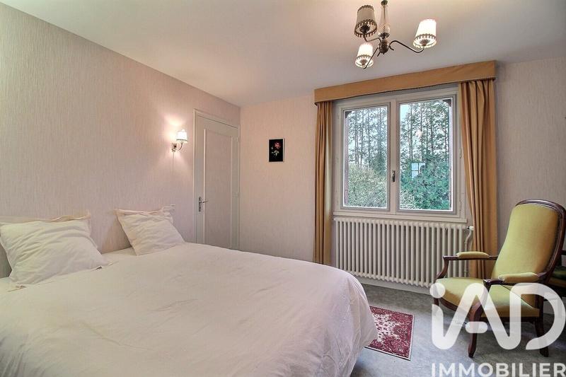 Maison - 162 m² - 11 pièces