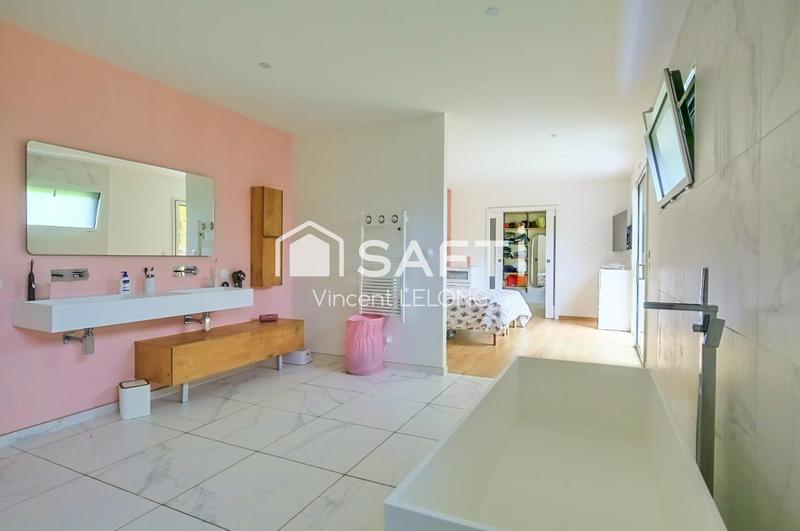 Villa - 182 m² - 10 pièces