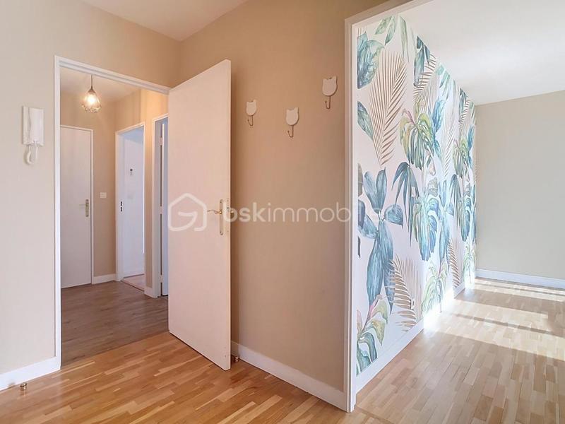 Appartement - 65 m² - 3 pièces