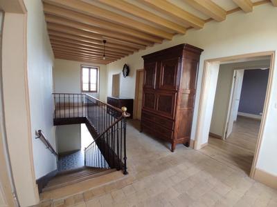 Maison - 230 m² - 5 pièces