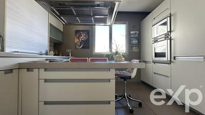 Appartement - 156 m² - 4 pièces