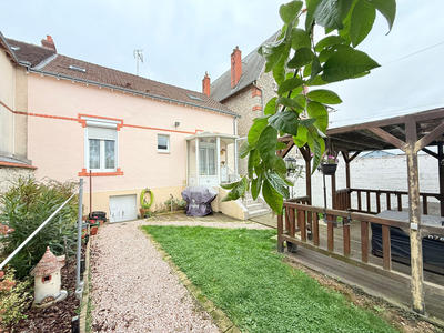 Maison - 109 m² - 5 pièces