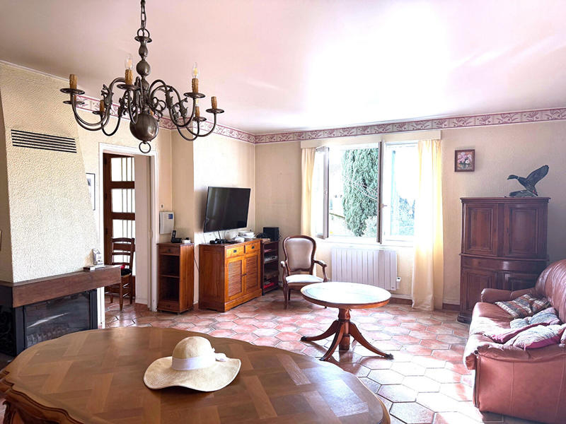 Maison - 98 m² - 4 pièces