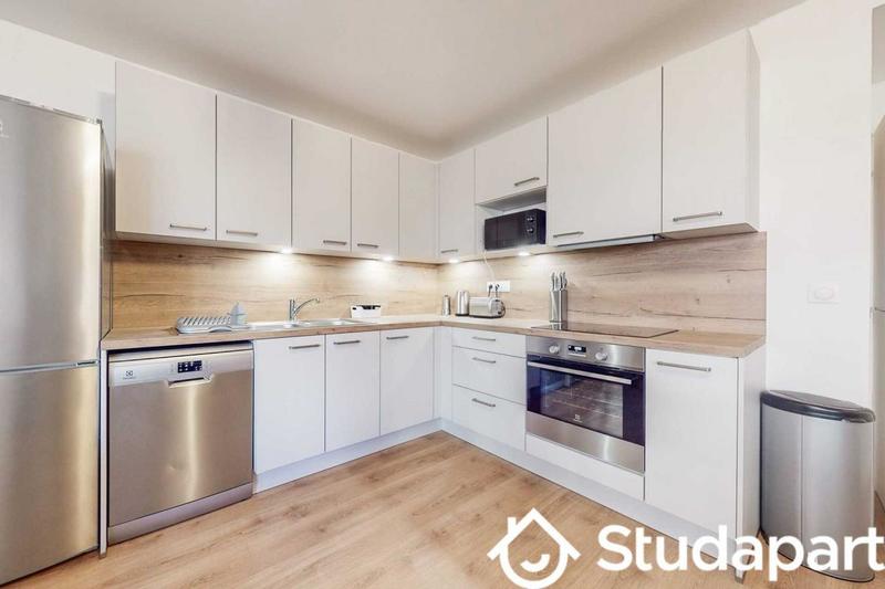 Chambre - 9 m² - 1 pièce