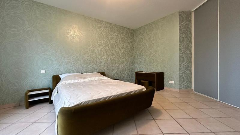 Maison - 162 m² - 6 pièces