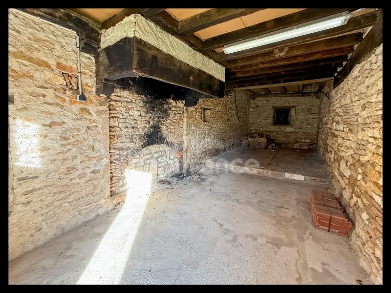 Maison en pierre - 44 m² - 2 pièces