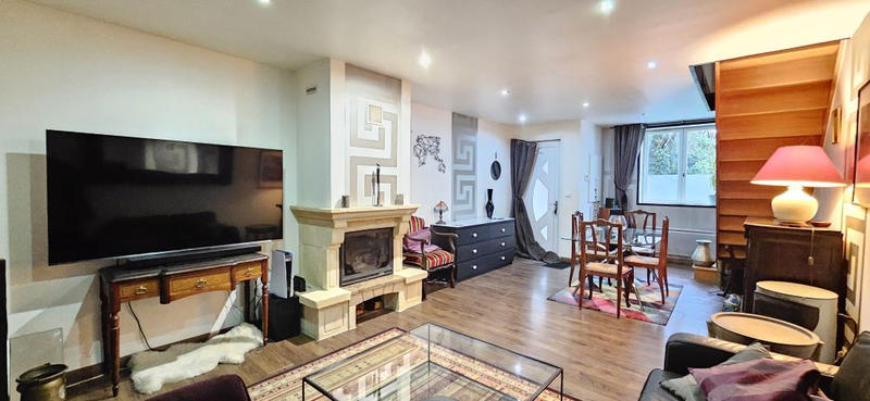 Maison - 95 m² - 5 pièces