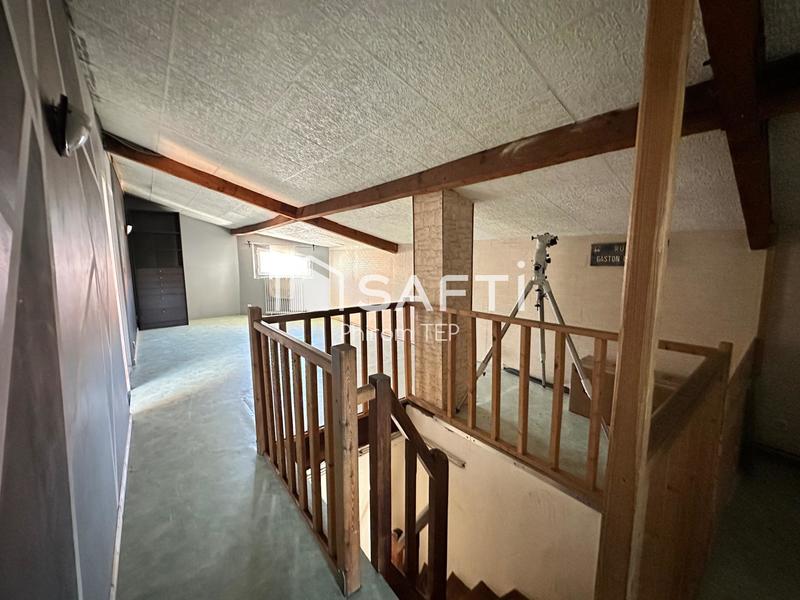 Maison - 163 m² - 8 pièces